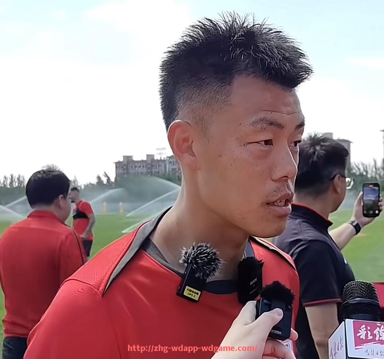 问鼎娱乐官网-法甲比赛新规则实施及其对比赛节奏和裁判判罚的影响