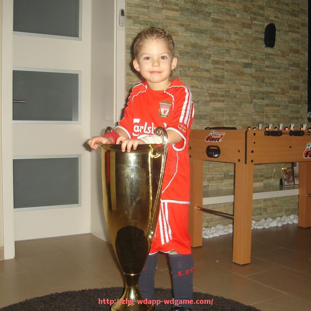 问鼎娱乐官网-NBA官方用球品牌演变与技术解析